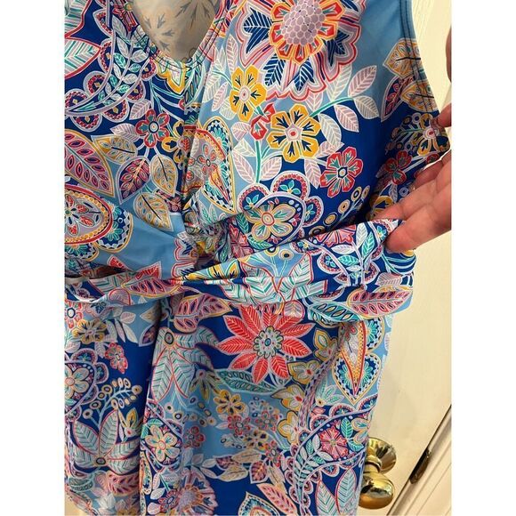 Ambernoon II Blue Retro Flower Print Twist Front UPF 50 Tankini Top sz 18W NWOT - Picture 2 of 5